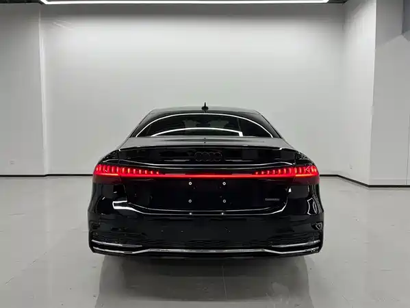 Audi A7L 2024