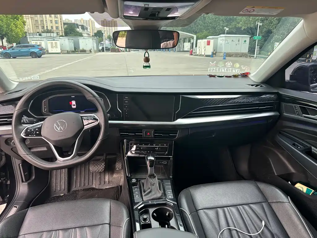 Volkswagen Passat 2023