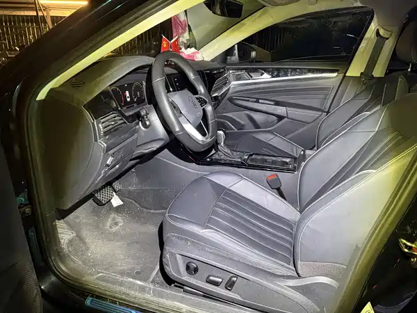 Volkswagen Passat 2023
