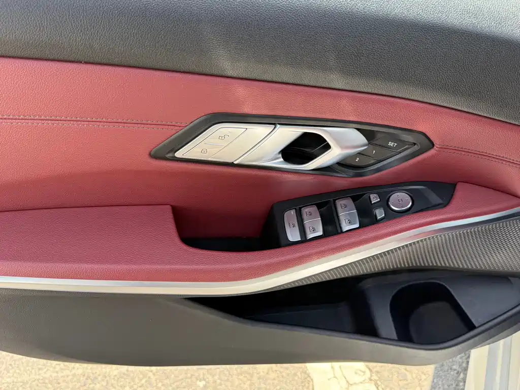 BMW 3 Series 2022 — фото 10
