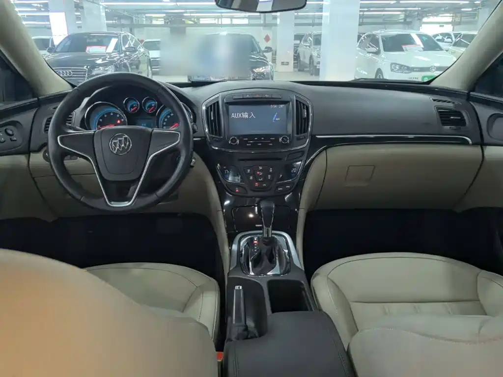 Buick Regal 2015 — фото 10