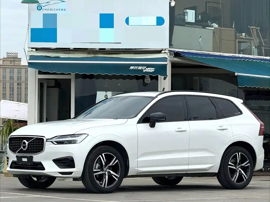 Volvo XC60 2020 — фото 1
