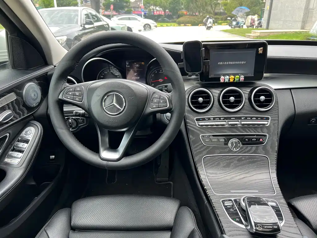 Mercedes-Benz C-Class 2015 — фото 17