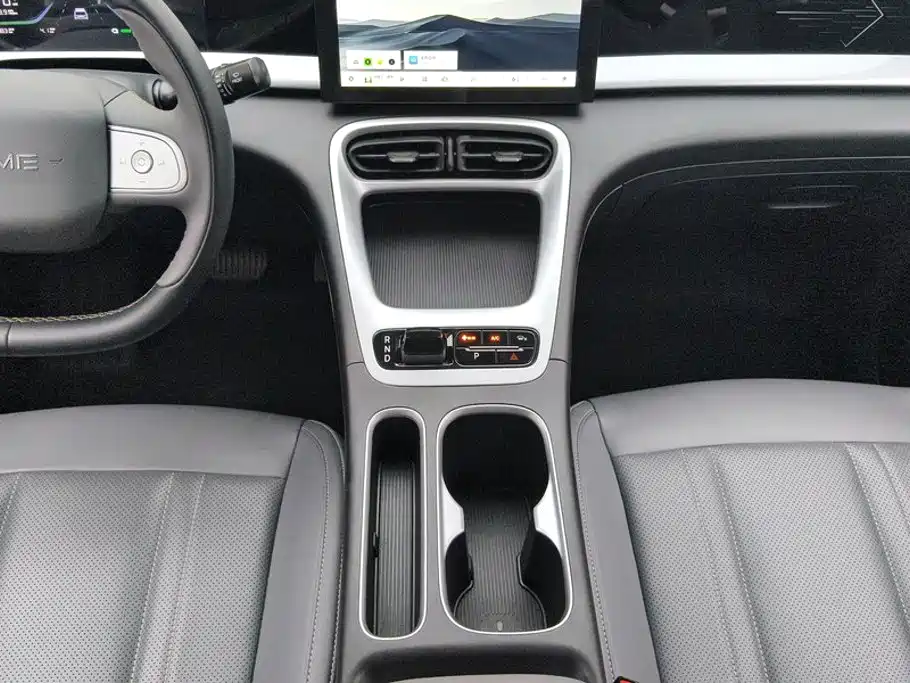 Geely Galaxy Starwish 2025 — фото 16