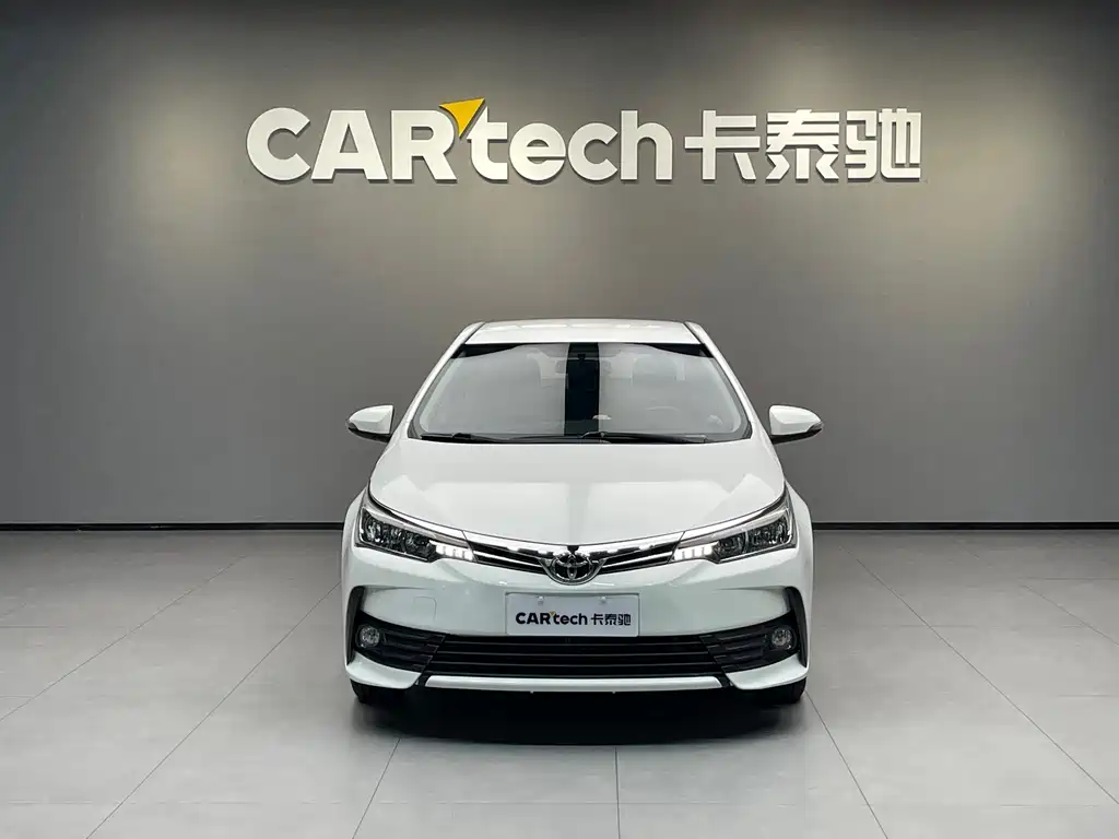 Toyota Corolla 2018 — фото 2