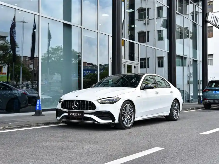Mercedes-Benz C-Class AMG 2025