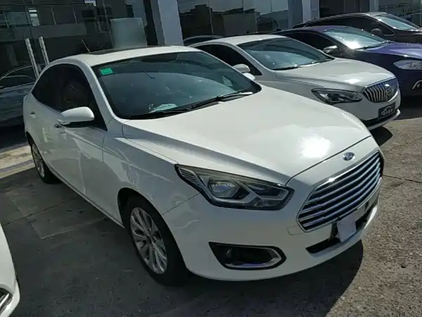 Ford Escort 2016