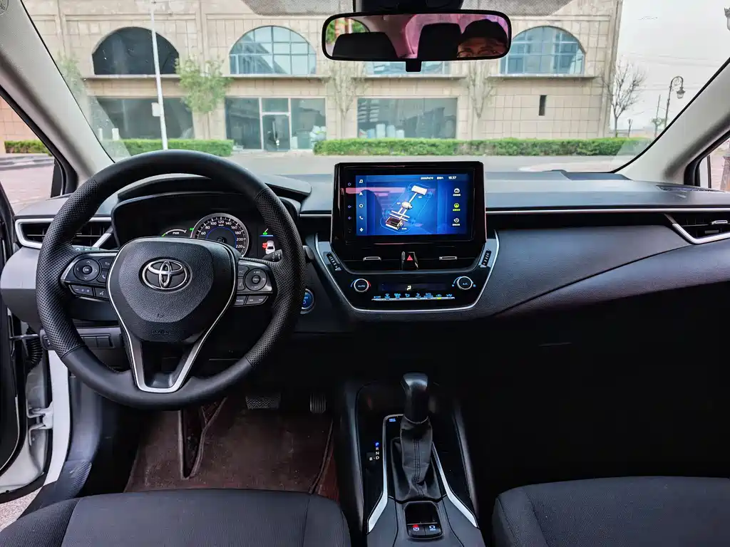 Toyota Corolla 2022 — фото 10