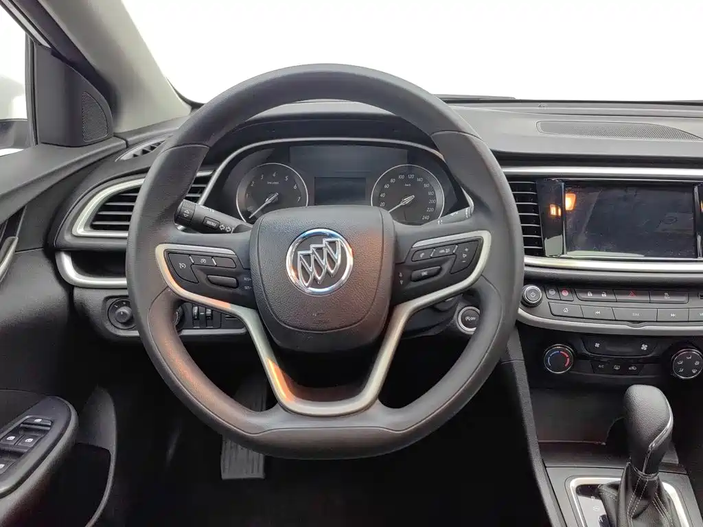 Buick Excelle 2020 — фото 11
