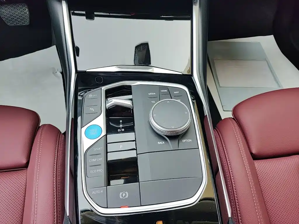 BMW i3 2025 — фото 14