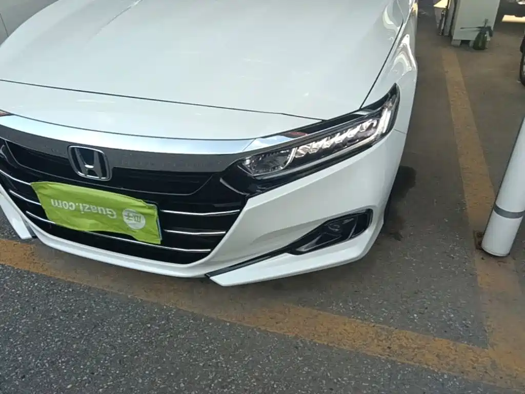Honda Accord 2022 — фото 18