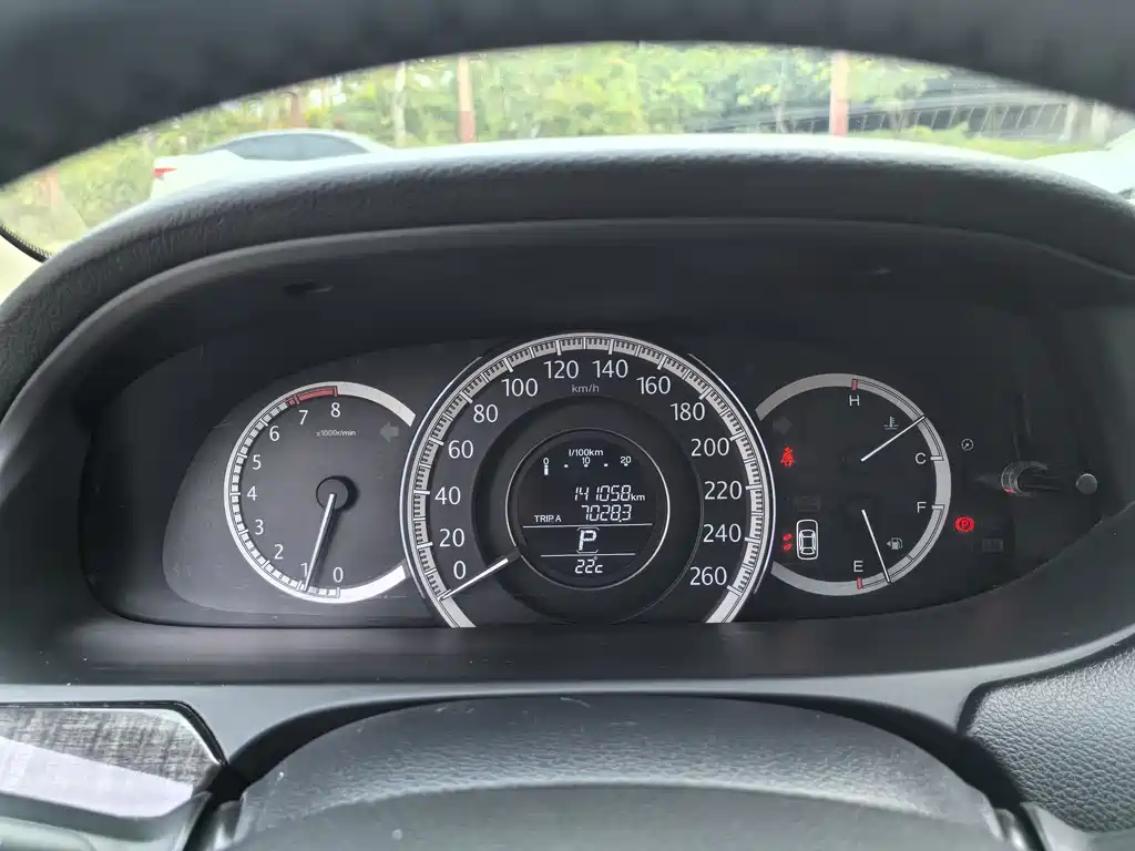 Honda Accord 2014 — фото 10