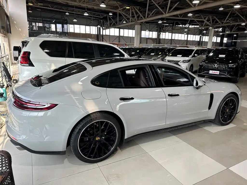 Porsche Panamera 2021 — фото 10