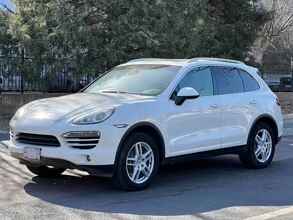 Porsche Cayenne 2011