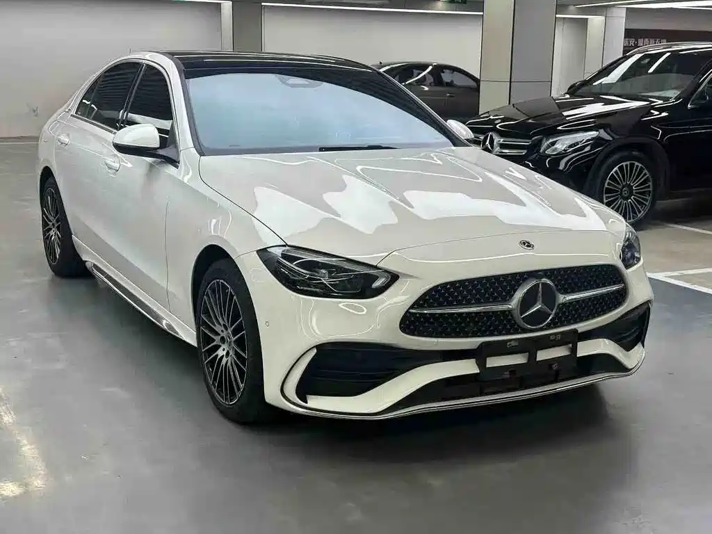 Mercedes-Benz C-Class 2023 — фото 3