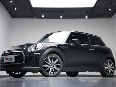 MINI MINI 2023