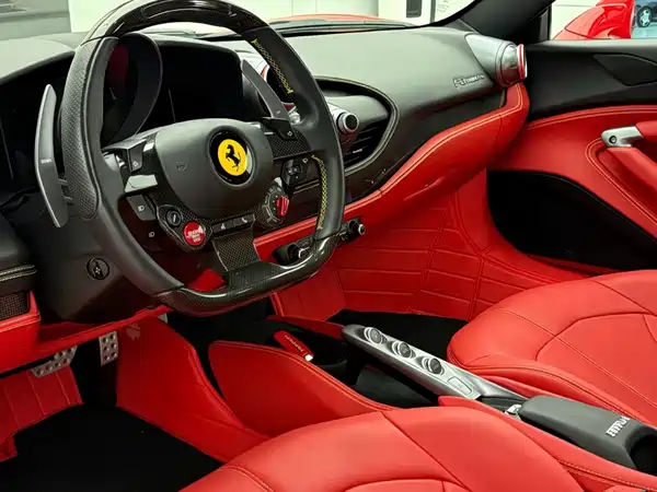 Ferrari F8 2023
