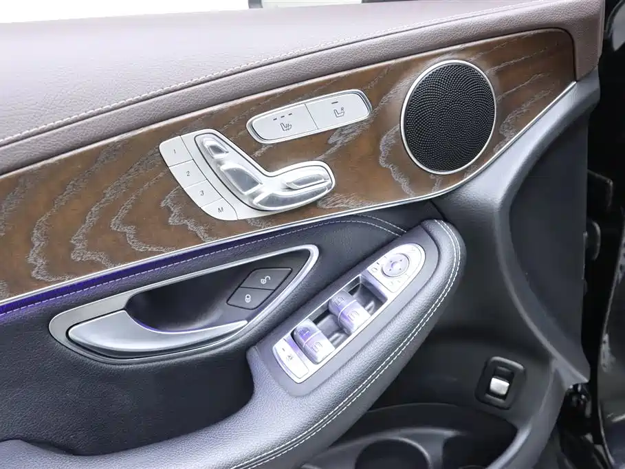 Mercedes-Benz GLC 2020 — фото 13