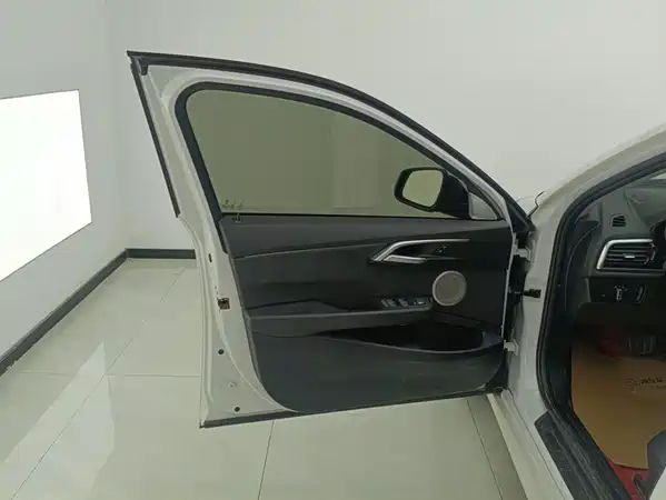 BMW 1 Series 2022