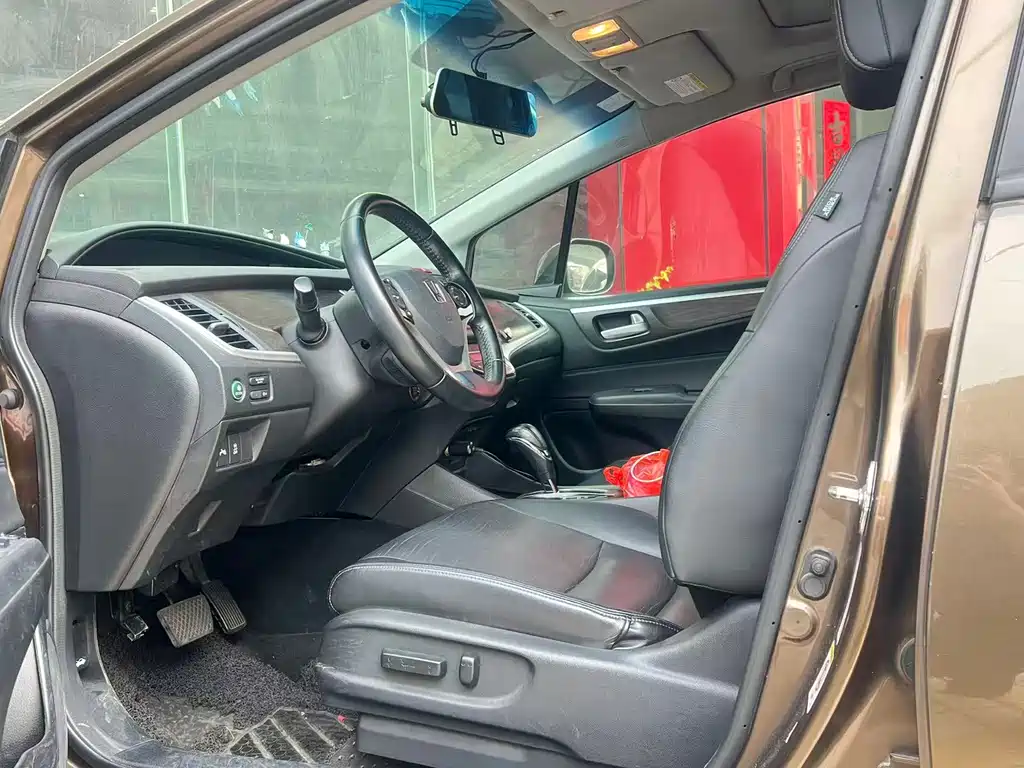 Honda Jade 2016 — фото 10