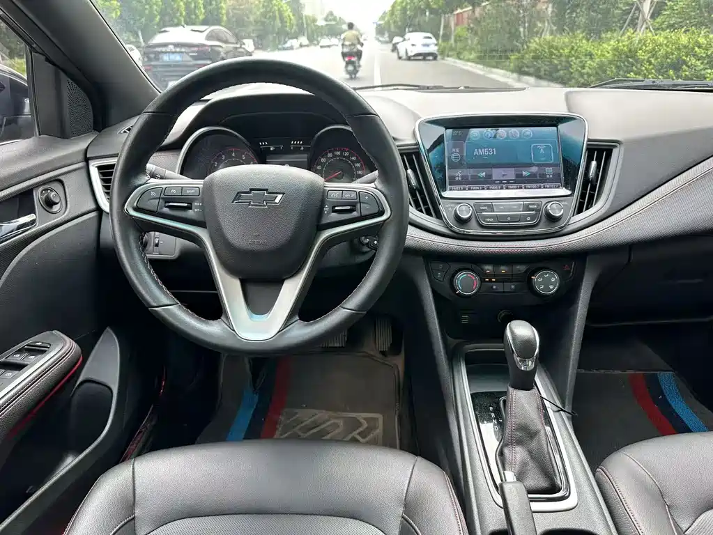 Chevrolet Monza 2019 — фото 11
