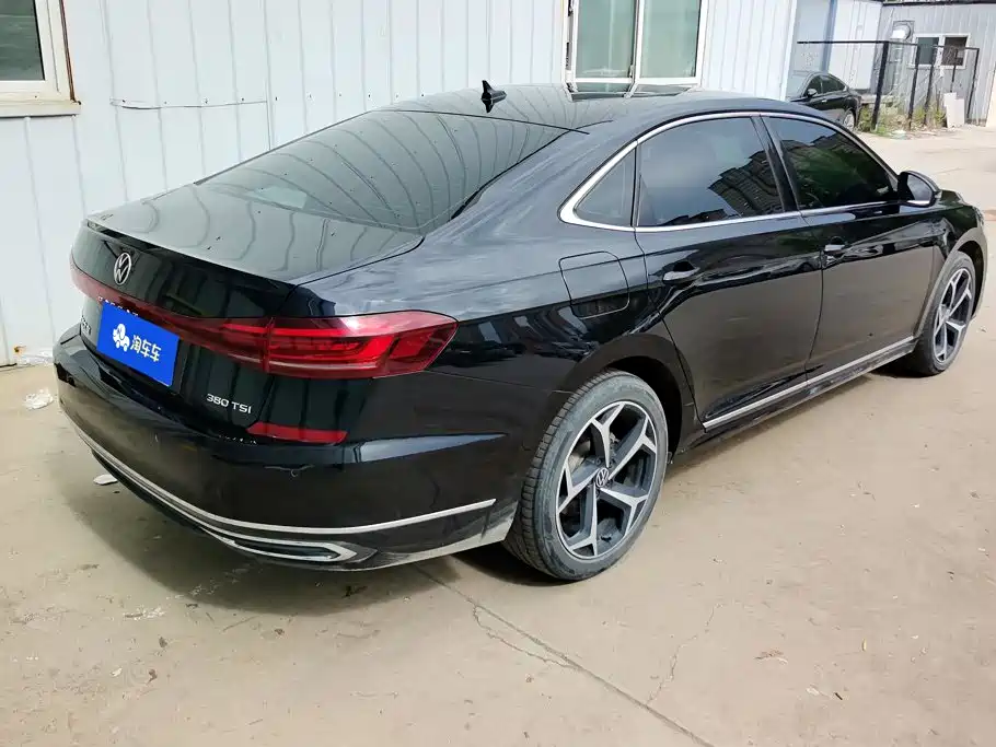 Volkswagen Passat 2024