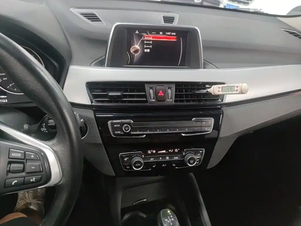 BMW X1 2017 — фото 13