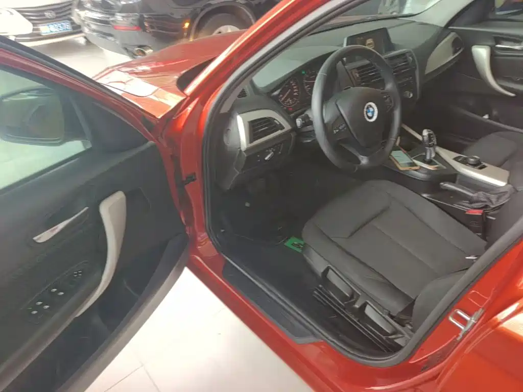 BMW 1 Series 2015 — фото 16