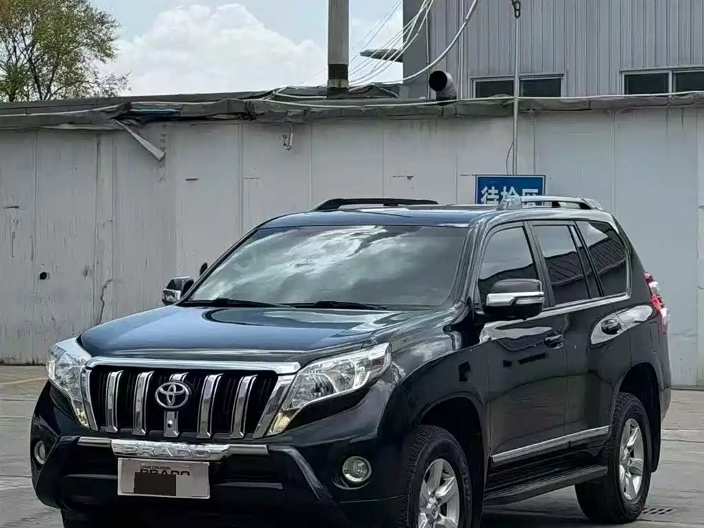 Toyota Prado 2016 — фото 1