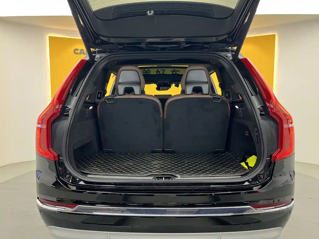 Volvo XC90 2022 — фото 29