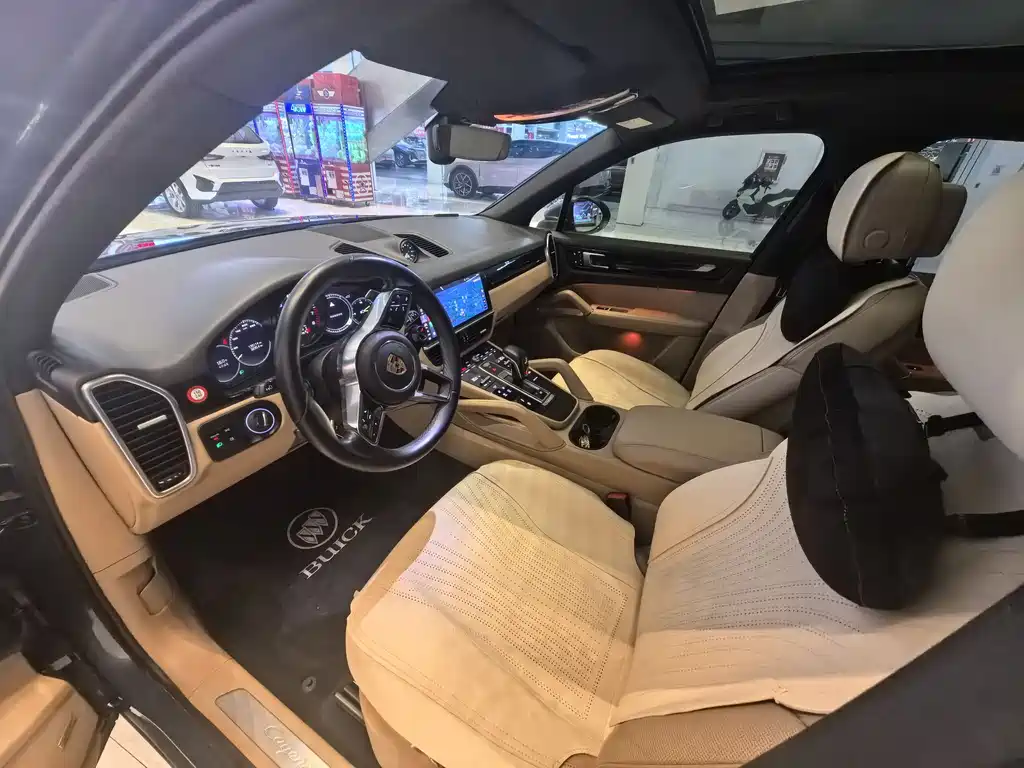 Porsche Cayenne Hybrid 2019 — фото 4