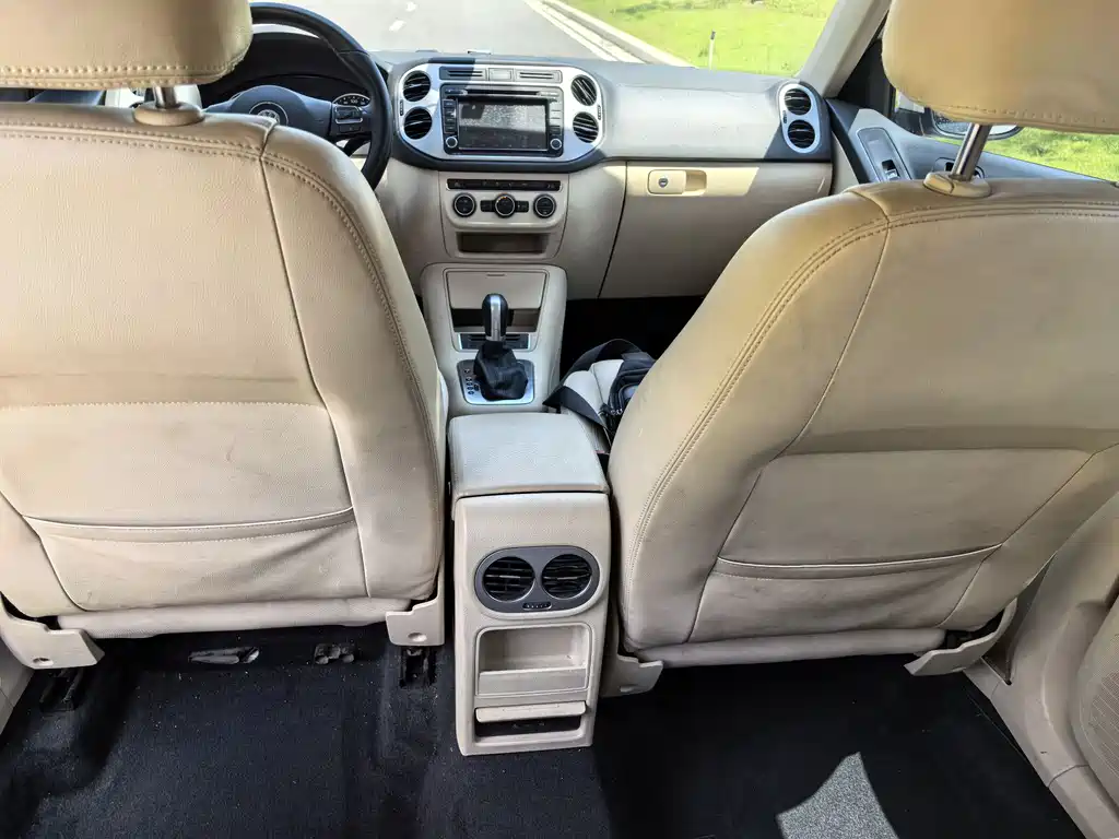 Volkswagen Tiguan 2015 — фото 21