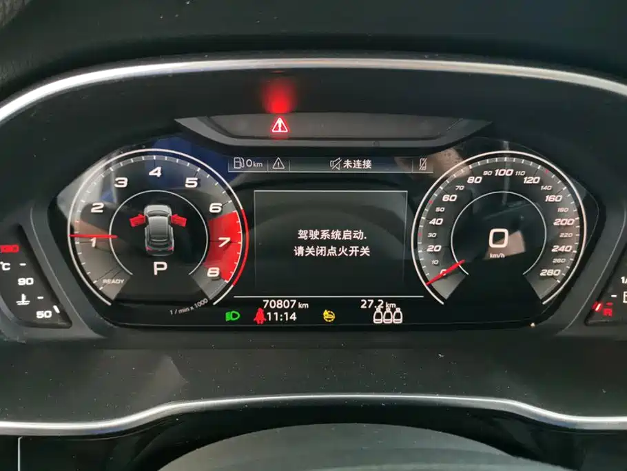 Audi Q3 2023 — фото 14