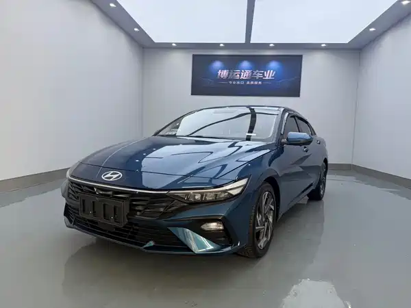 Hyundai Elantra 2024