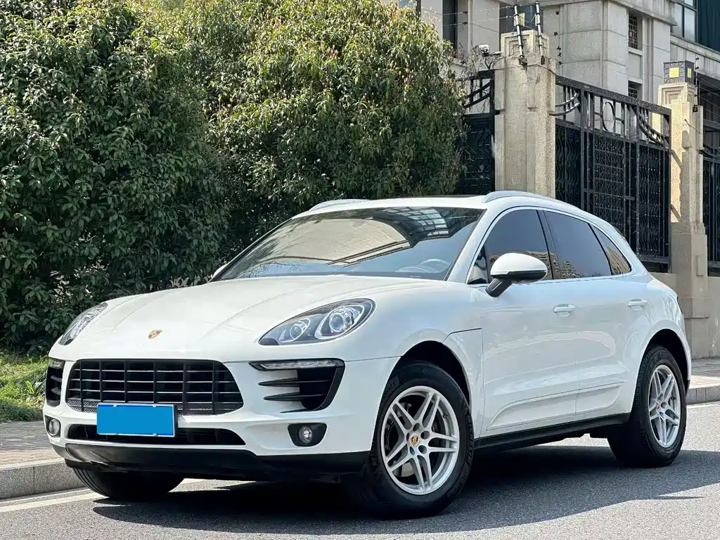 Porsche Macan 2017 — фото 1