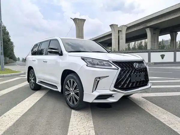 Lexus LX 2020