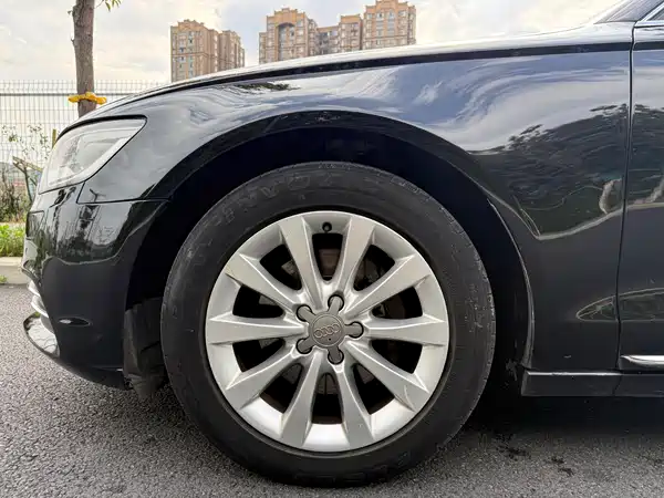Audi A6L 2012