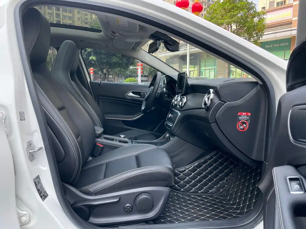 Mercedes-Benz GLA 2018 — фото 12