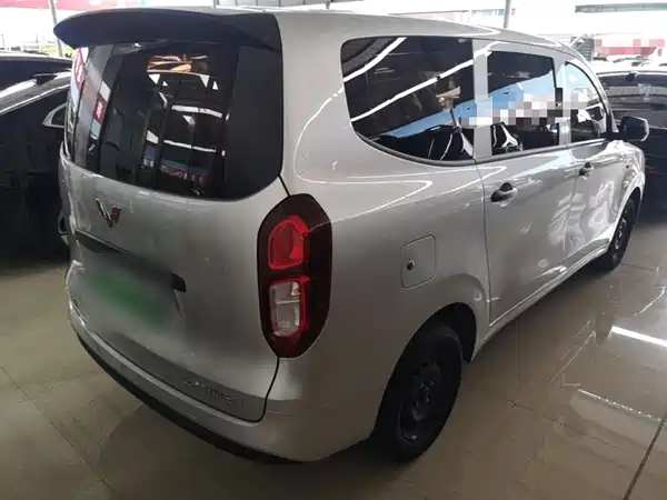 Wuling Hongguang New Energy 2025