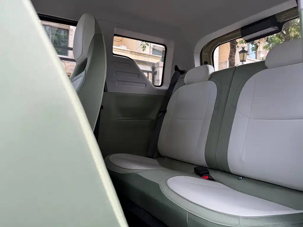 Geely Galaxy Panda 2025 — фото 10