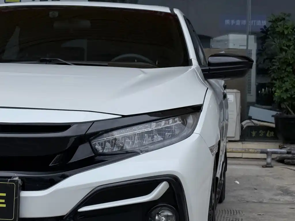 Honda Civic 2022 — фото 12