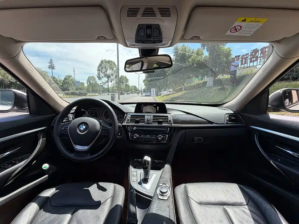 BMW 3 Series GT 2017 — фото 10
