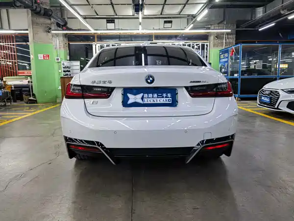 BMW i3 2024