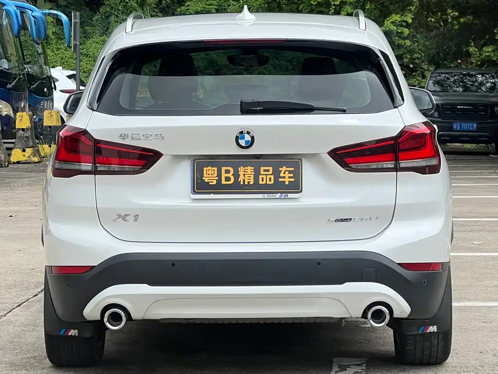 BMW X1 2022 — фото 7