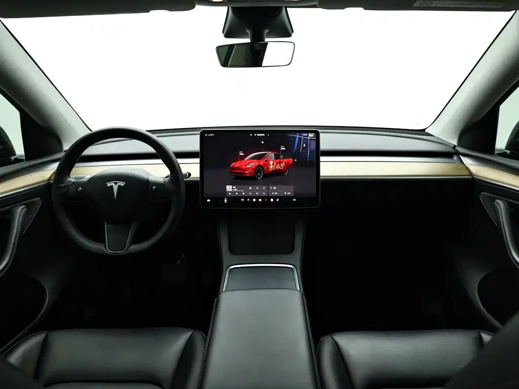 Tesla Model Y 2023 — фото 15