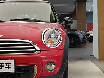 MINI MINI 2012