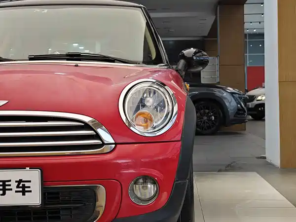 MINI 2012