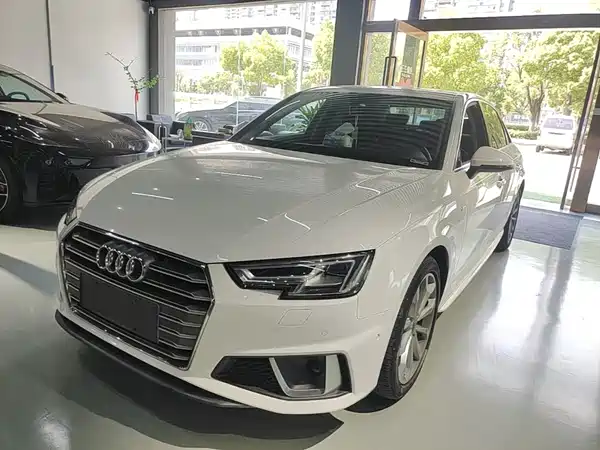 Audi A4L 2019