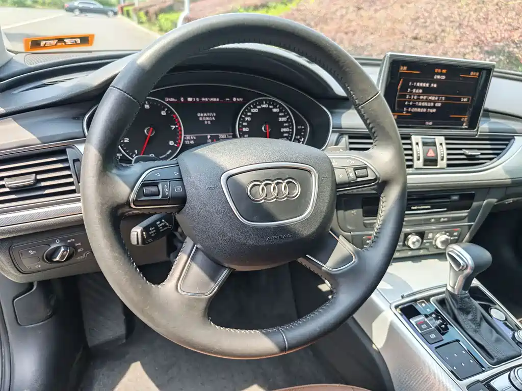 Audi A6L 2015 — фото 5