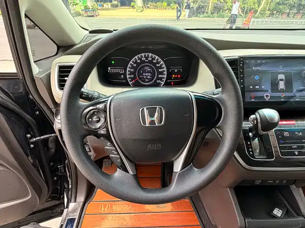 Honda Odyssey 2015